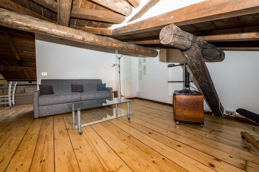 Wonderful Two Floors Apartment Milano Eksteriør bilde