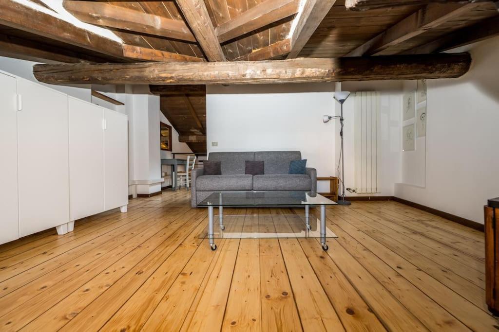 Wonderful Two Floors Apartment Milano Eksteriør bilde